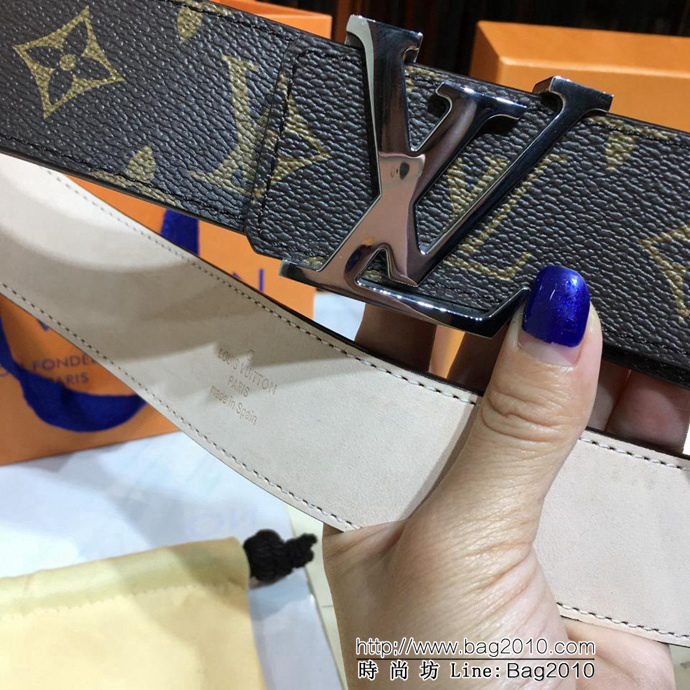 路易威登LV 新款 LV INITIALS MONOGRAM 腰帶 金色LV首字母帶扣 休閒百搭 男士皮帶  xfp1115